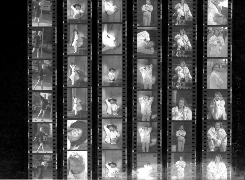 vicky-page-34-Nov-1988-contact-sheet
