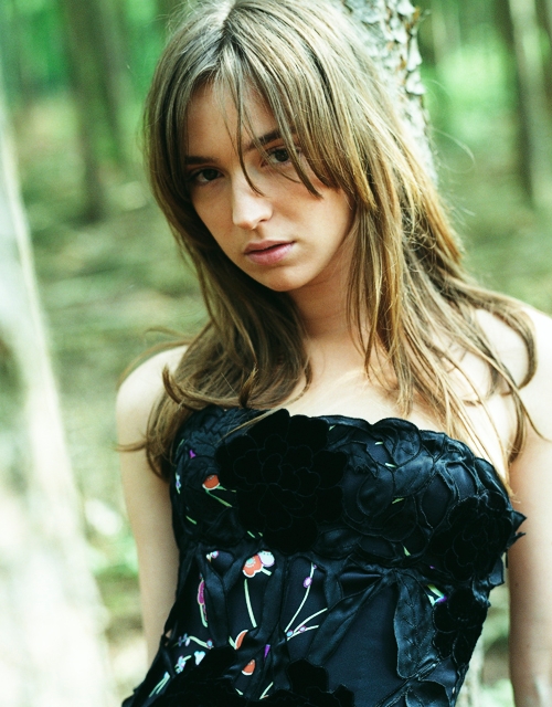 babes itw shot 2 sht - 1